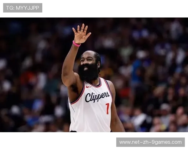 哈登关键时刻表现突出，快船稳住领先优势